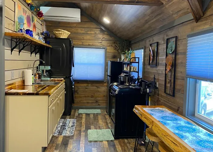 Carlton At Of Egypt 500 Sq Ft Holiday home *